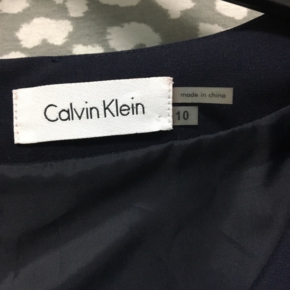 Calvin Klein Dress (no belt) - Picture 5 of 5